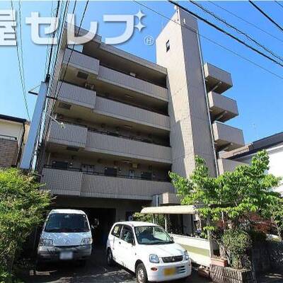 しっかりとした造りの外観です。
