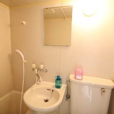 鏡付きで便利です。（イメージ写真）