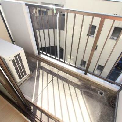 使い方自由なベランダです。（イメージ写真）