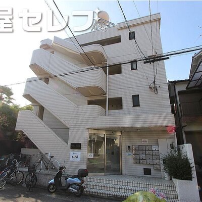ゴミ捨て場。