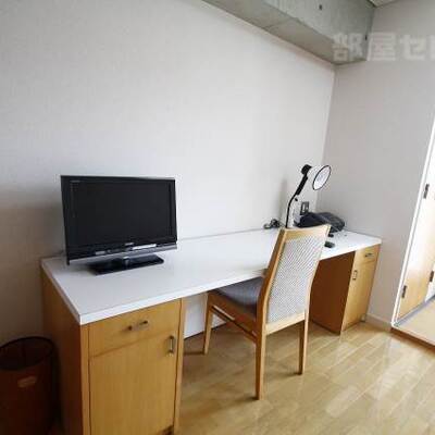 デスク　テレビ