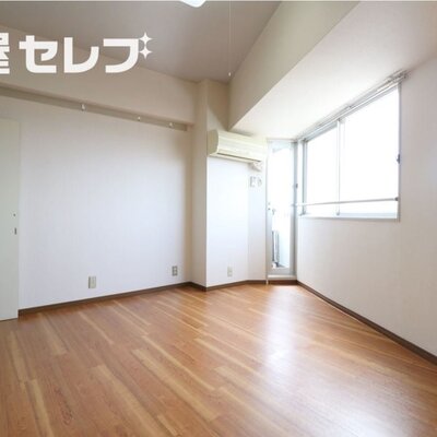 ※203号室内装写真参照