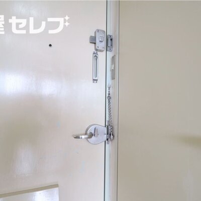 ※203号室内装写真参照