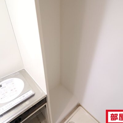 窓から入る光が気持ちよいです。