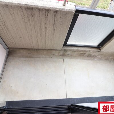 シンプルですが使いやすい玄関です。