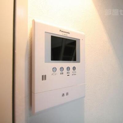 テレビモニターフォンで来客時も安心です。