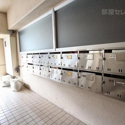 共用郵便受けです。