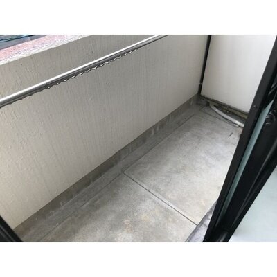 広いバルコニーです。