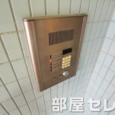 オートロックで安心。