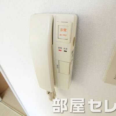 インターホンあります。