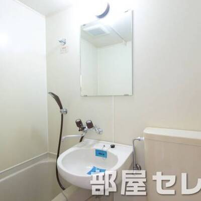 洗面台完備です。